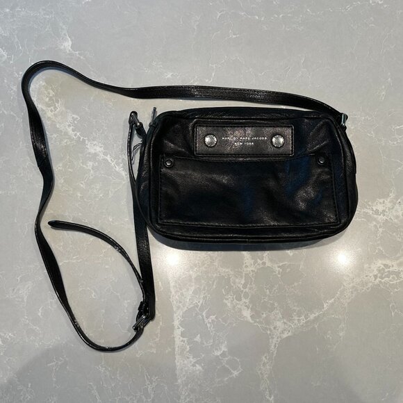 AUTHENTIC Marc by Marc Jacobs Crossbody Purse - Picture 1 of 4